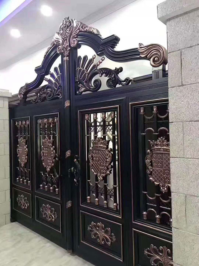 մ
