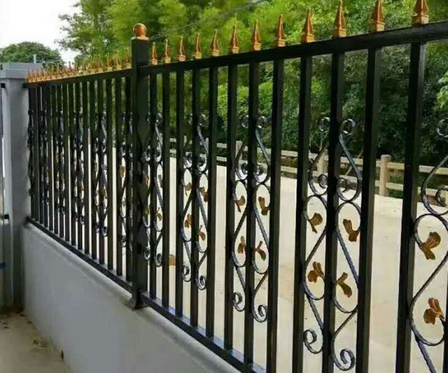 ջ